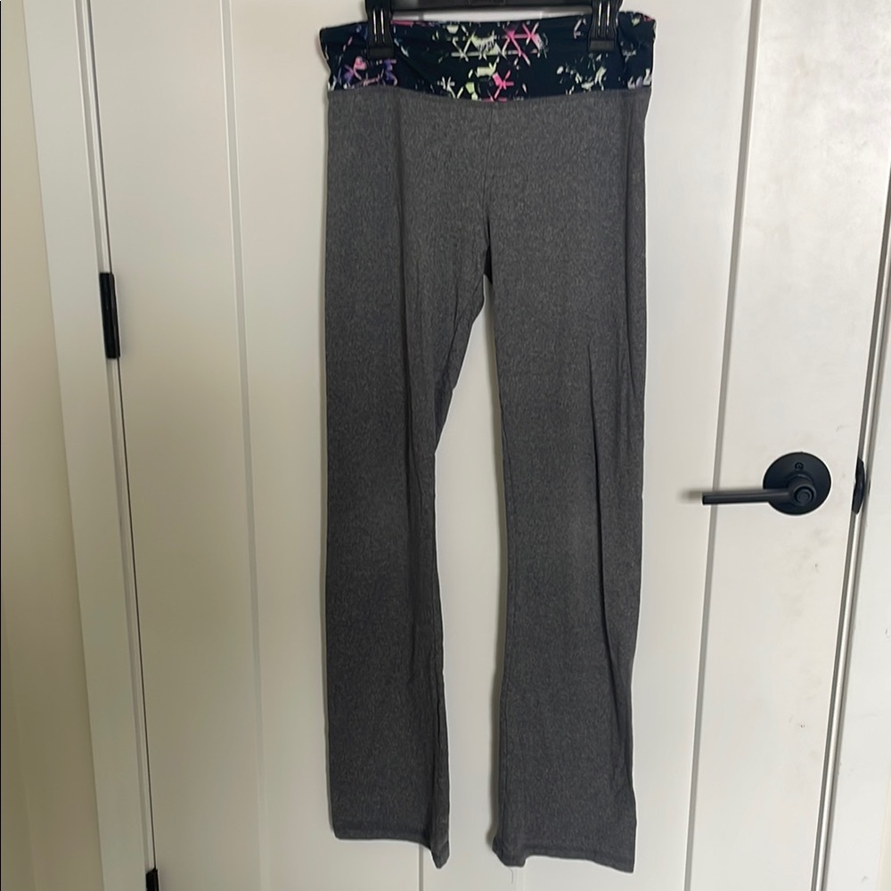 SO Gray Boot Cut Pants with Flare and Patterned Waistband
